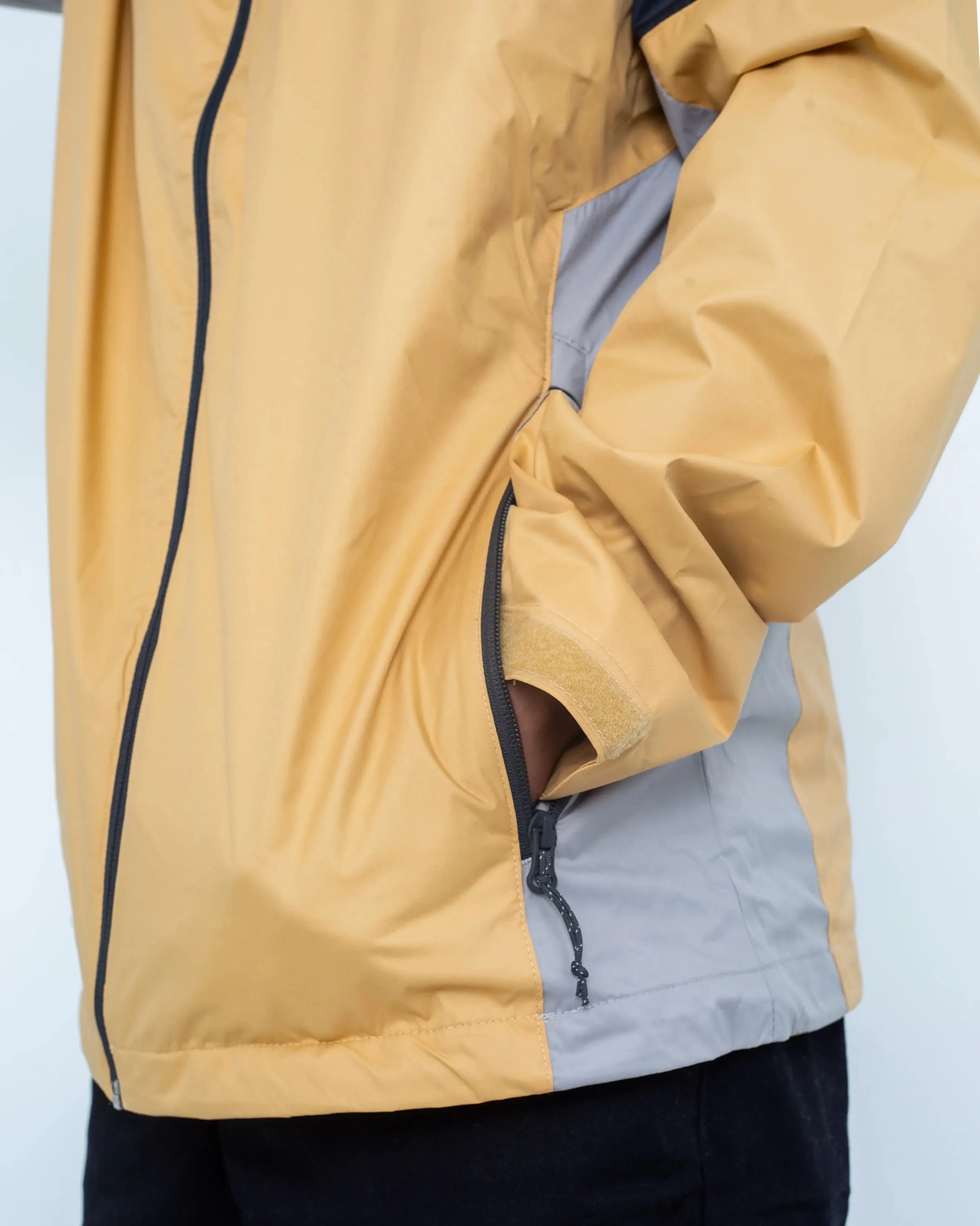 Inner Limits III Jacket in Light Camel, Shark & Flint Grey