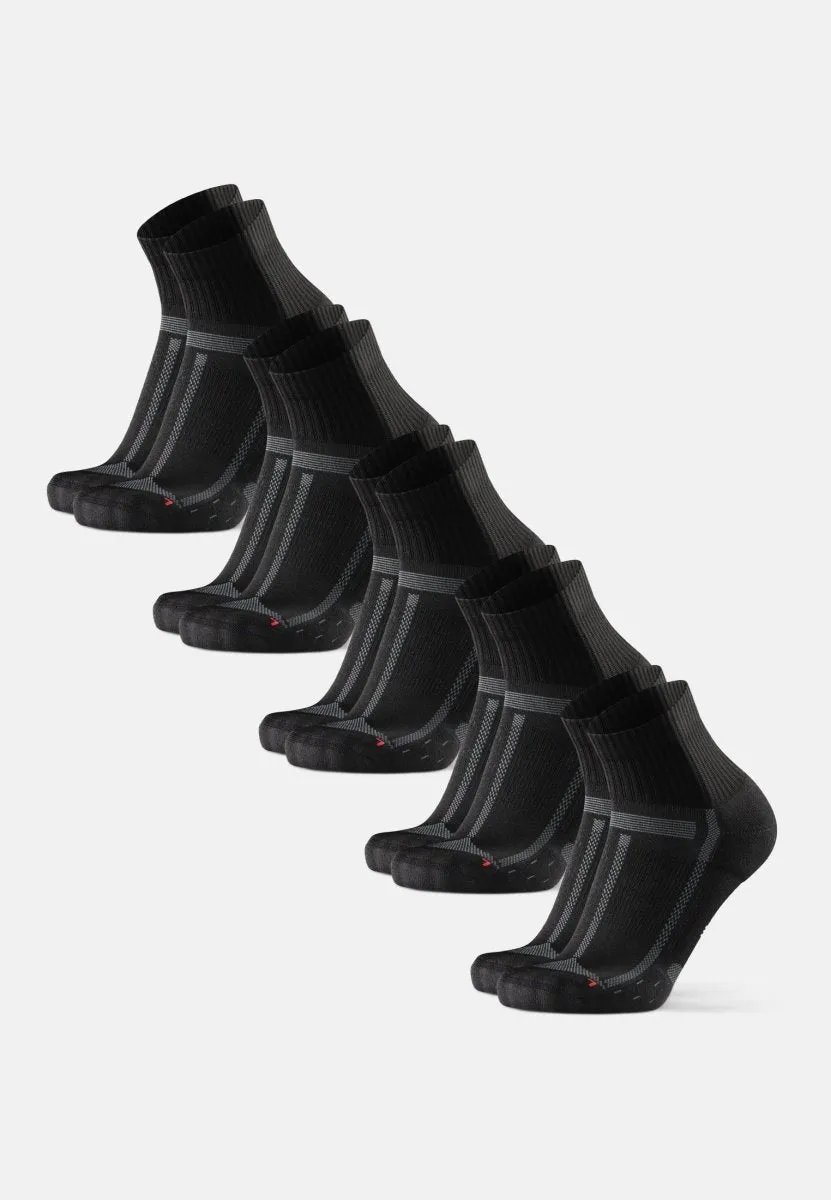 LONG-DISTANCE RUNNING SOCKS