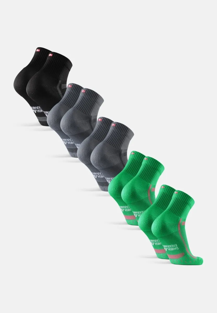 LONG-DISTANCE RUNNING SOCKS