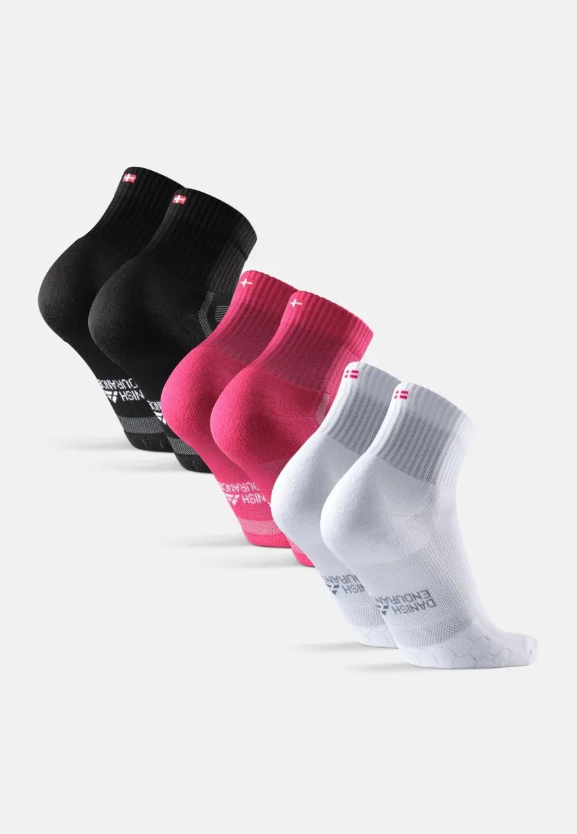 LONG-DISTANCE RUNNING SOCKS
