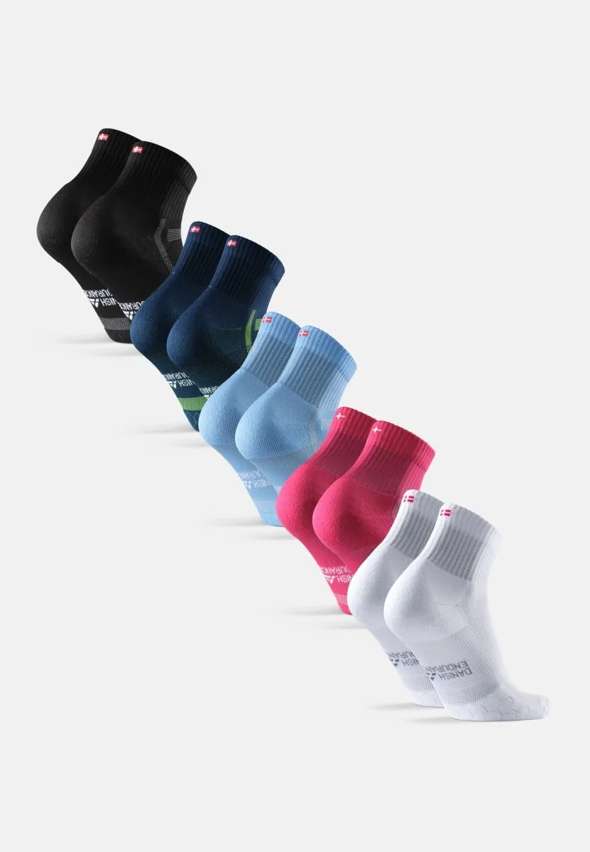 LONG-DISTANCE RUNNING SOCKS