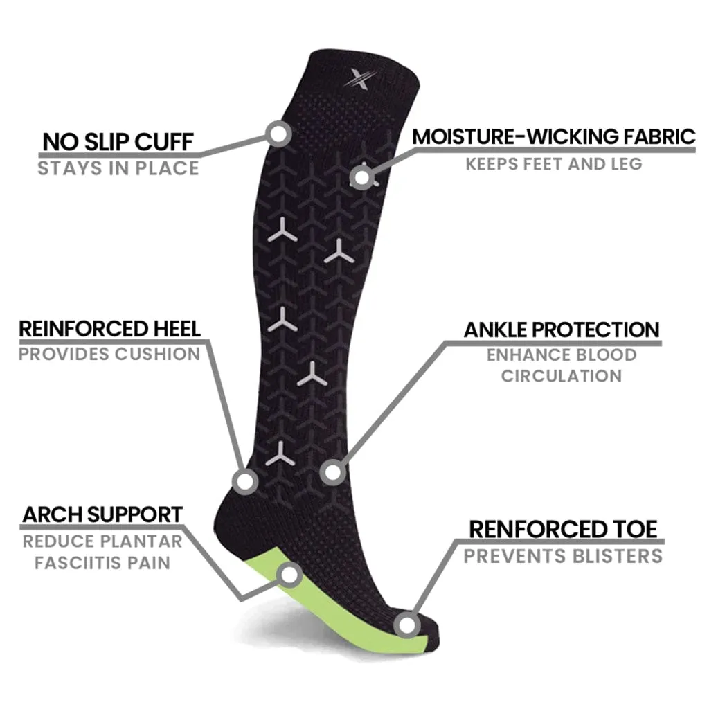 RUN  REFLECTIVE COMPRESSION SOCKS