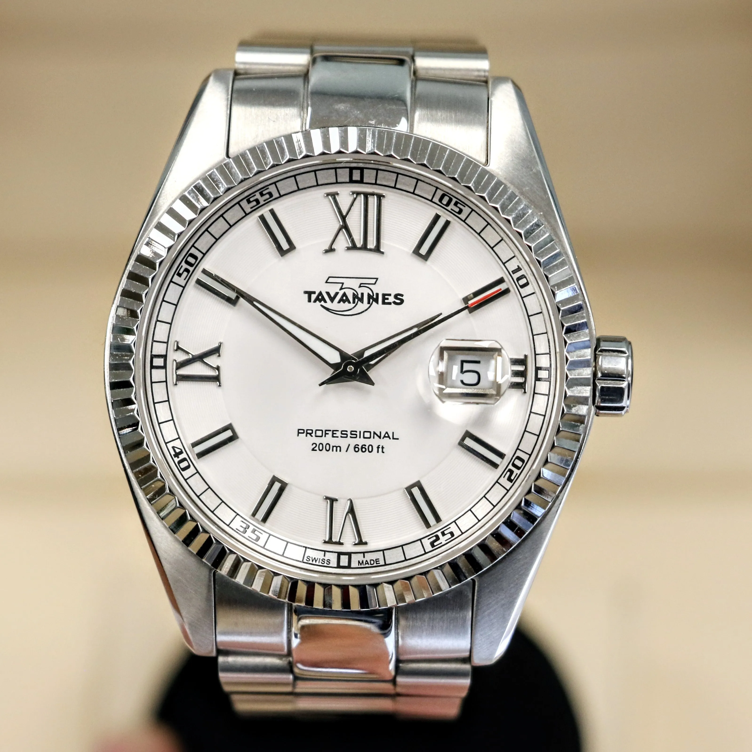 Tavannes Professional 200m/660ft Date Indicator - Q09.110/STS01 - Full Kit: Double Box, Papers, Extra Links